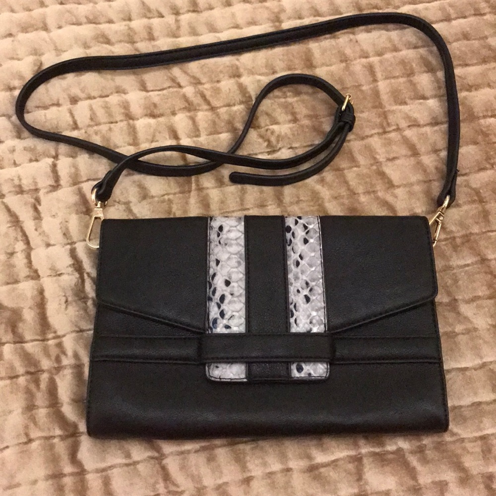 Mix No. 6 black and snake skin purse
